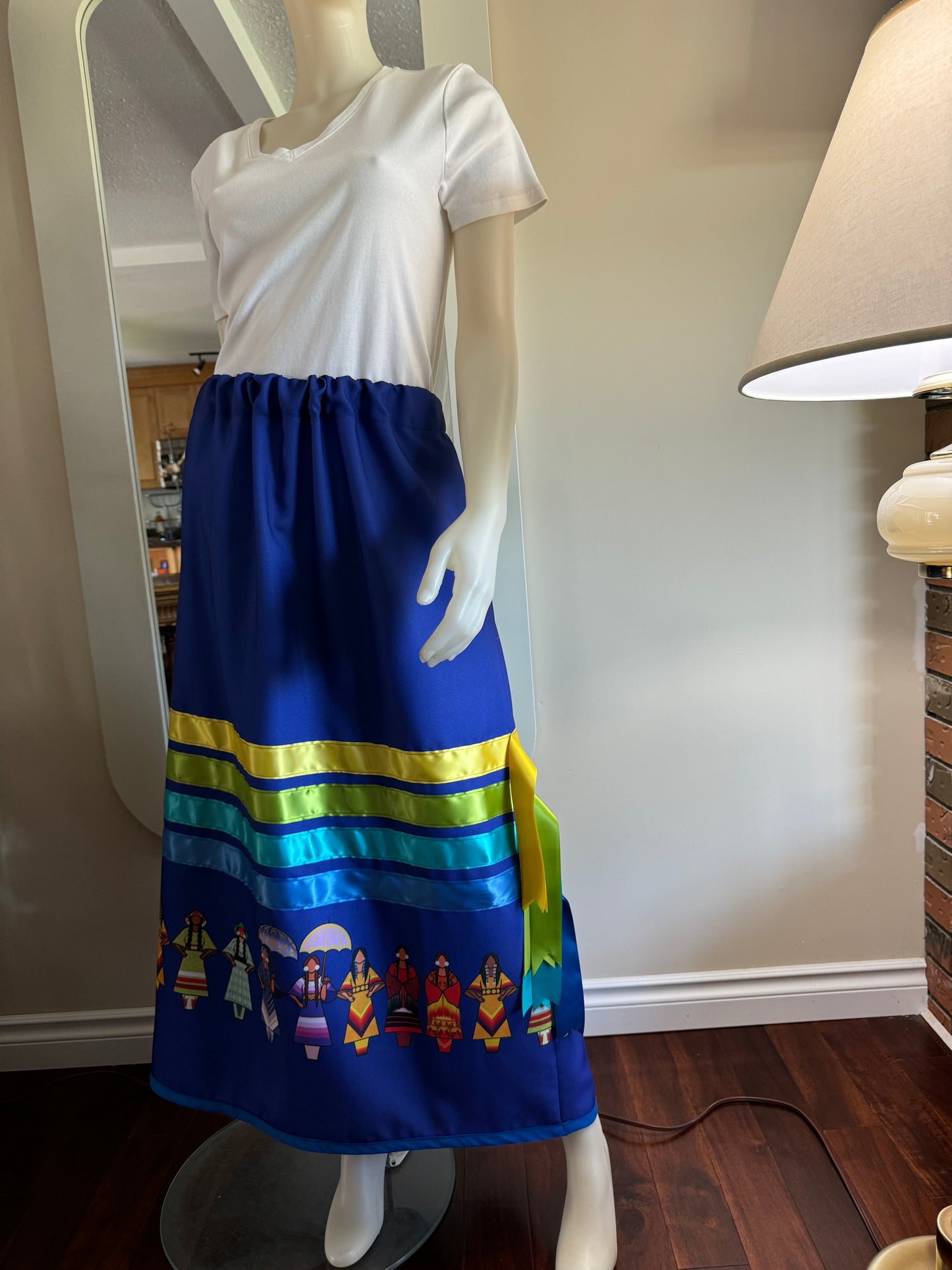 RS1786 Skirt and Scarf