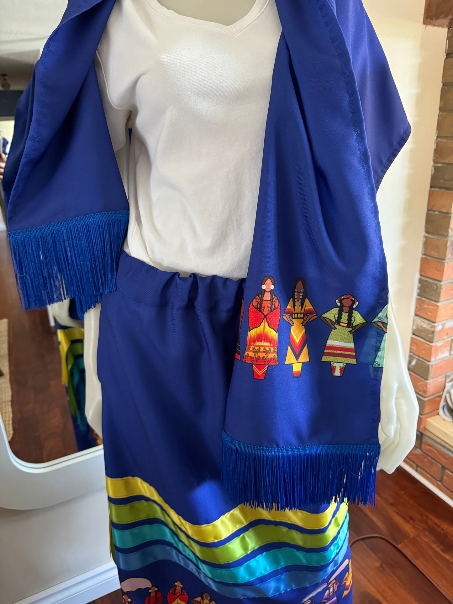 RS1786 Skirt and Scarf